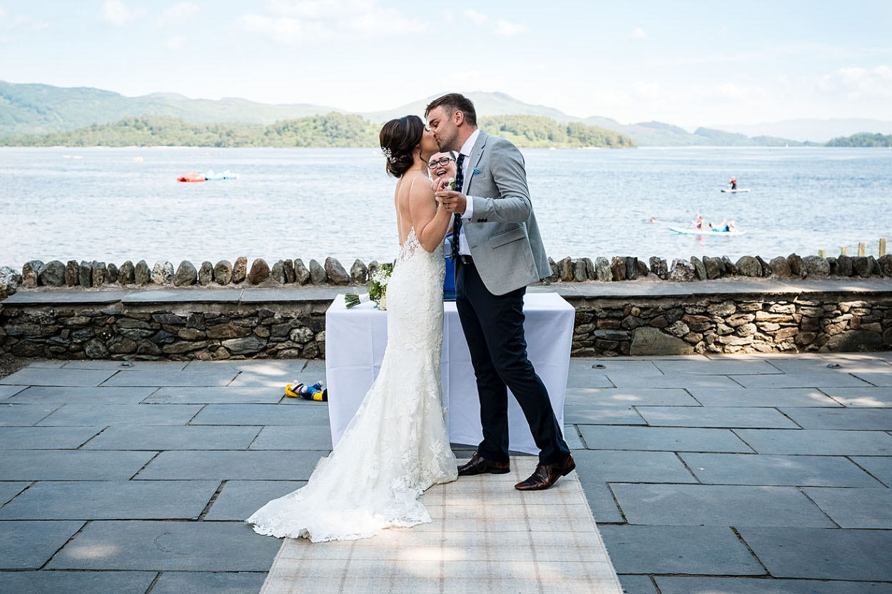 Lodge on Loch Lomond Wedding Photographer – Linda & Ross
